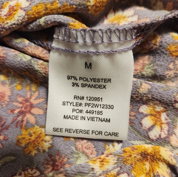 NWT Floral half sleeve crop size M - Picture 7 of 8